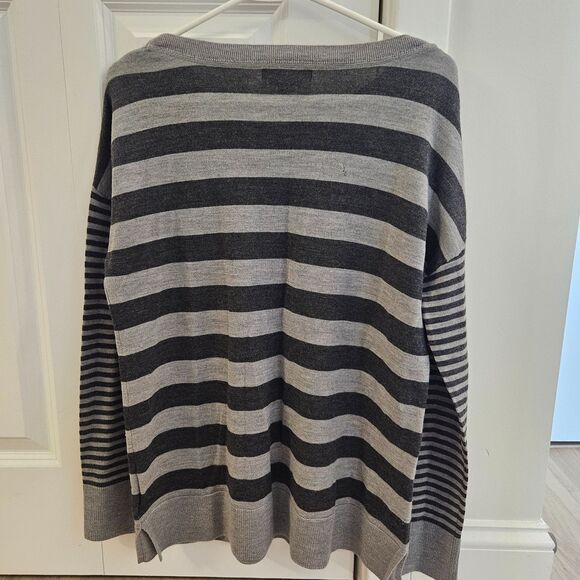 Banana Republic Merino Wool Striped Sweater Gray Womens M - Picture 2 of 5